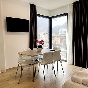 Bernina Apartamento Tirano