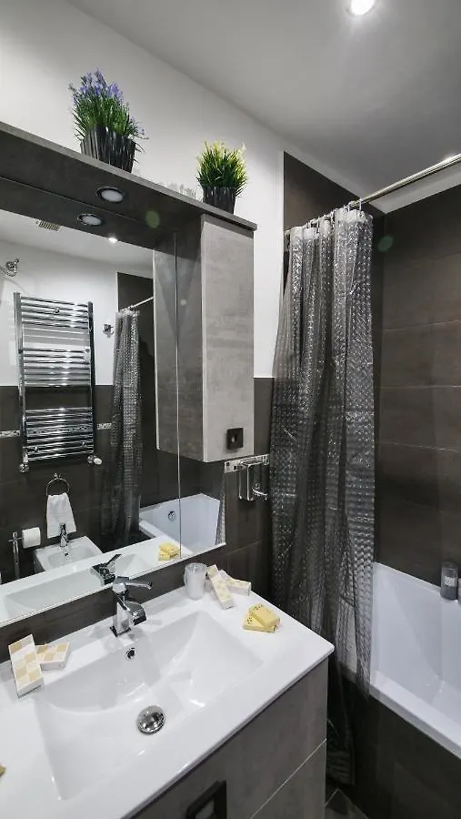 Home Suites Giolitti Ρώμη Bed and Breakfast
